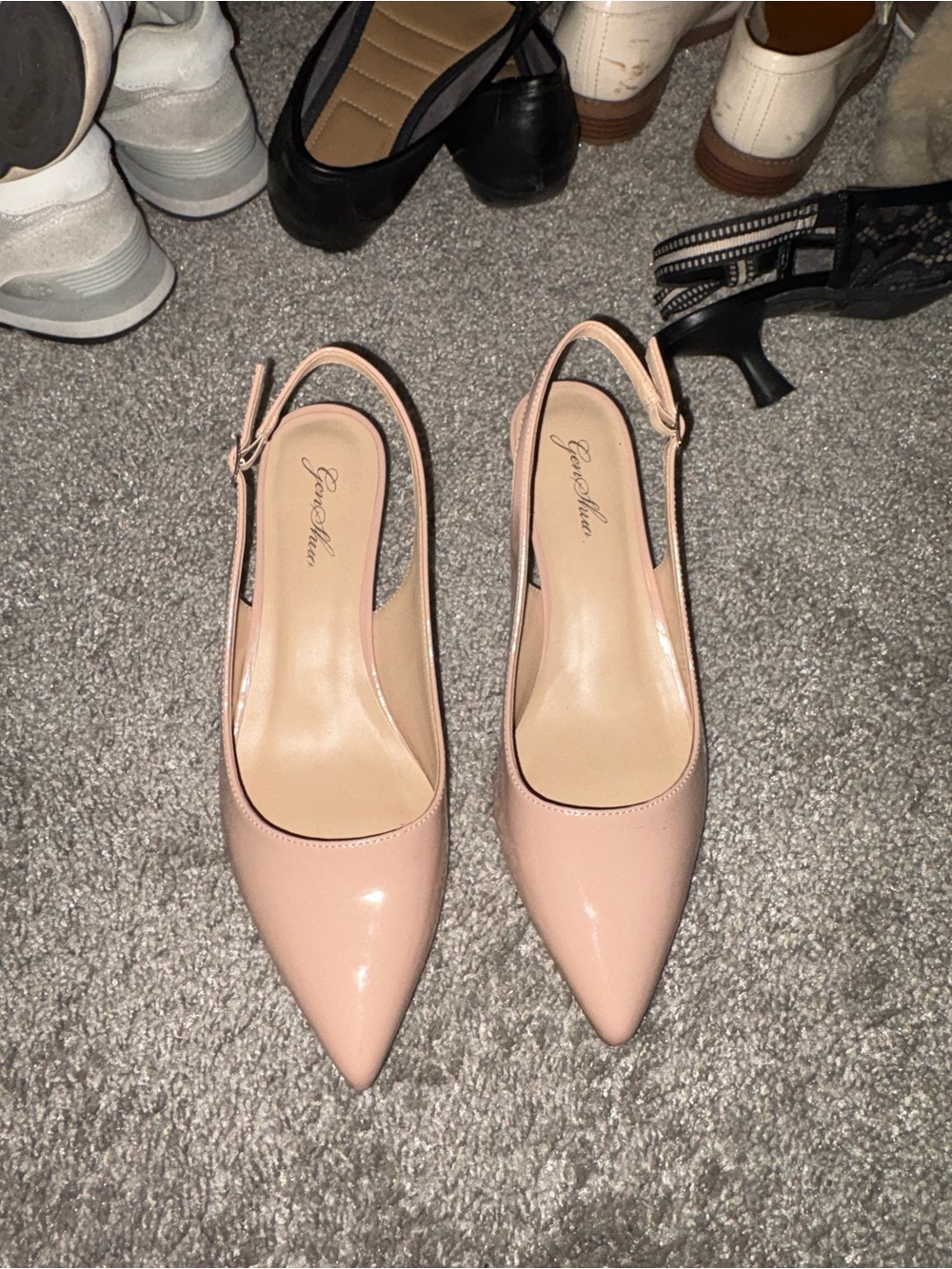 Nude Pointed-Toe Slingback heels